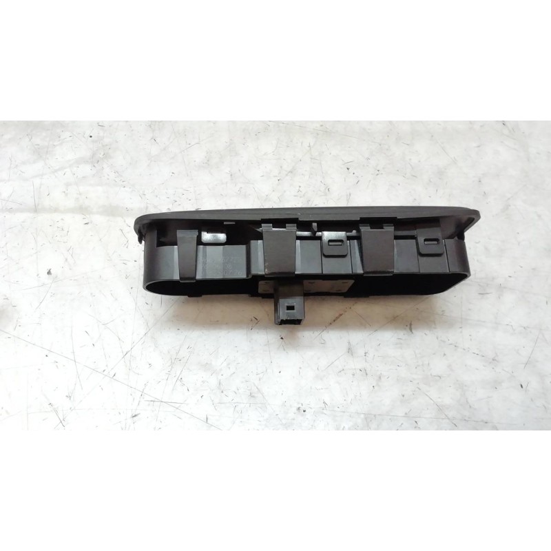 Recambio de mando elevalunas delantero derecho para citroën c4 grand picasso exclusive plus referencia OEM IAM  PA6GF30 PA6GF30
