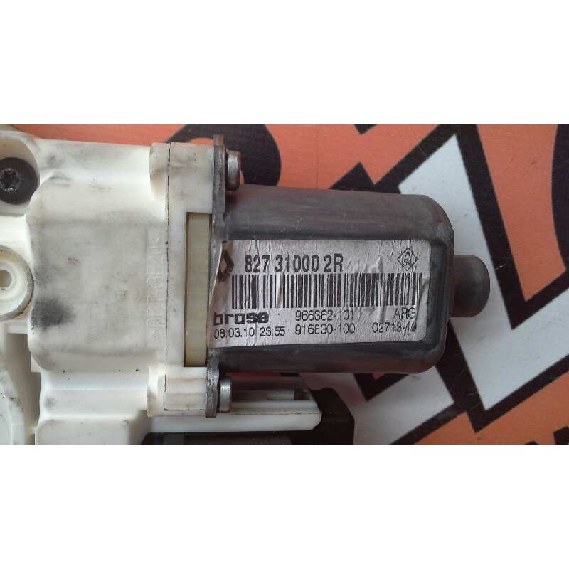 Recambio de elevalunas trasero izquierdo para renault megane iii sport tourer expression referencia OEM IAM 827210008R 827210008