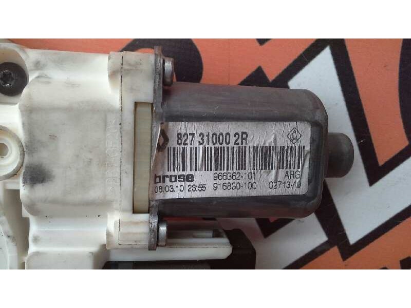 Recambio de elevalunas trasero izquierdo para renault megane iii sport tourer expression referencia OEM IAM 827210008R 827210008