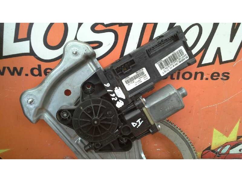 Recambio de elevalunas delantero izquierdo para renault megane iii sport tourer expression referencia OEM IAM 807216718R 8072167