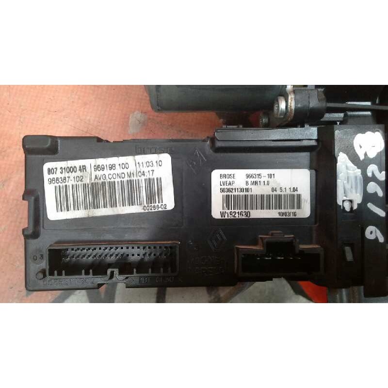 Recambio de elevalunas delantero izquierdo para renault megane iii sport tourer expression referencia OEM IAM 807216718R 8072167