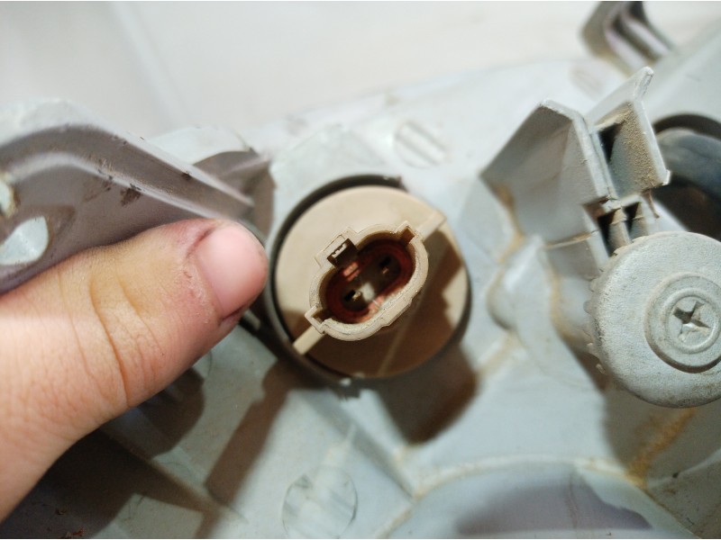 Recambio de faro izquierdo para daewoo nubira berlina referencia OEM IAM 0301001315 0301001315 0301001315