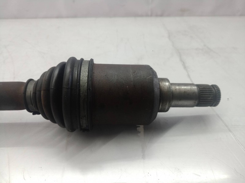 Recambio de transmision delantera izquierda para renault megane iii sport tourer expression referencia OEM IAM 391013387R 391013