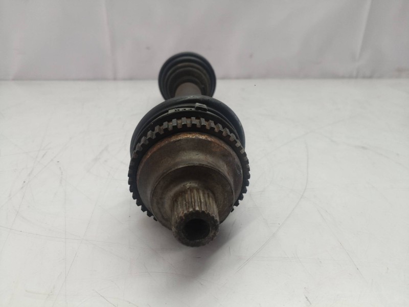 Recambio de transmision delantera izquierda para renault megane iii sport tourer expression referencia OEM IAM 391013387R 391013