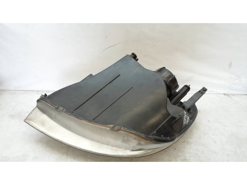 Recambio de faro derecho para ford fiesta (cbk) ambiente referencia OEM IAM   