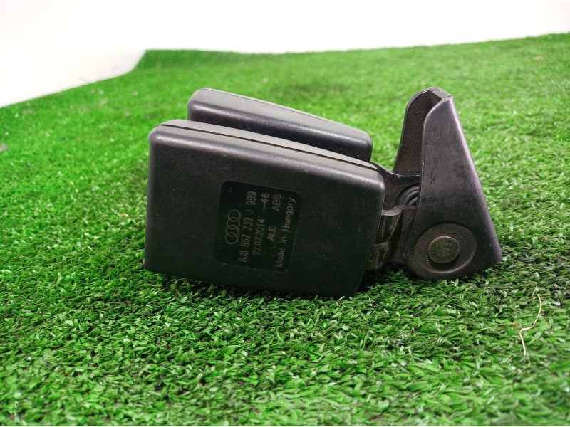 Recambio de enganche cinturon para audi s5 cabriolet (8f7) 3.0 tfsi referencia OEM IAM 8J8857739J9B9 8J8857739J9B9 8J8857739J9B9