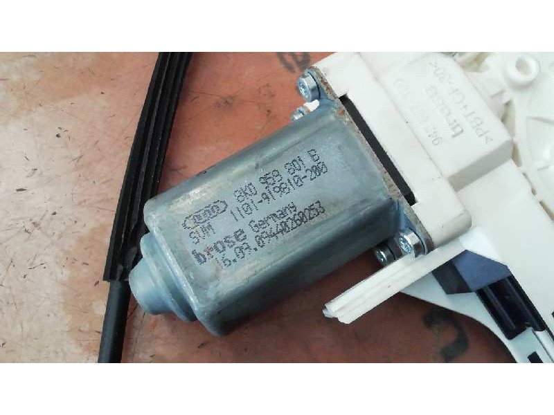 Recambio de elevalunas delantero izquierdo para audi q5 (8r) 3.0 tdi referencia OEM IAM 8K0959801B  