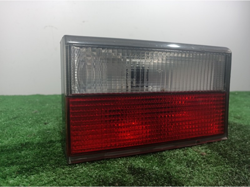 Recambio de piloto trasero izquierdo interior para citroën xantia berlina 2.0 hdi 90/110 attraction referencia OEM IAM 22240134 