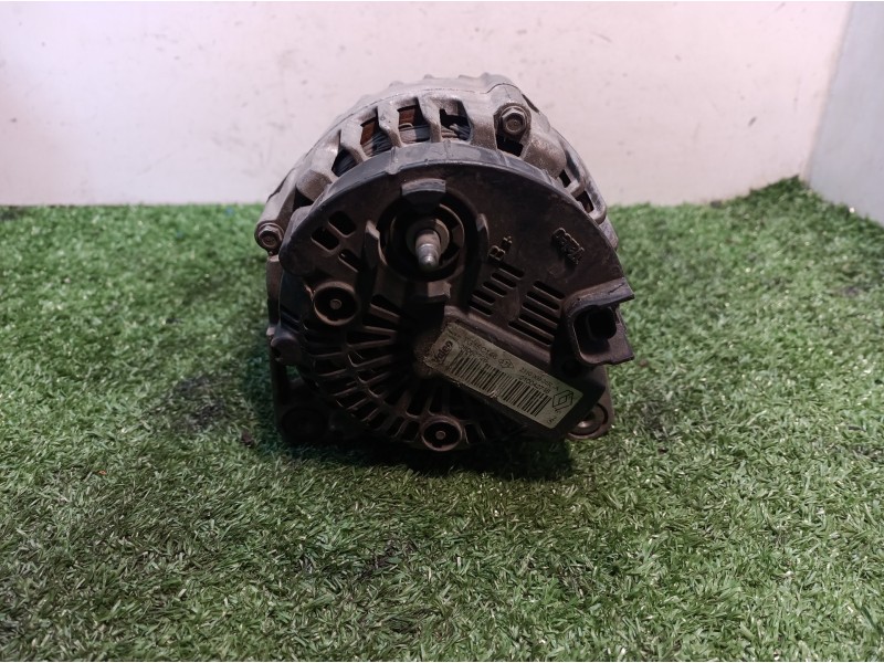 Recambio de alternador para renault megane iii sport tourer expression referencia OEM IAM 231000026R 2606272B TG15C146