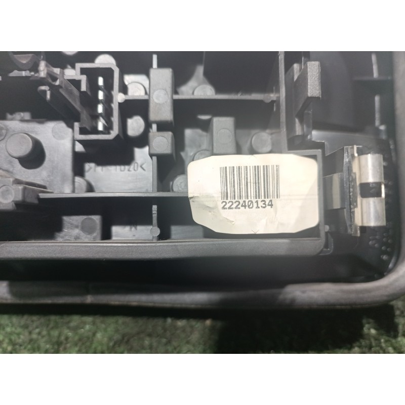 Recambio de piloto trasero izquierdo interior para citroën xantia berlina 2.0 hdi 90/110 attraction referencia OEM IAM 22240134 