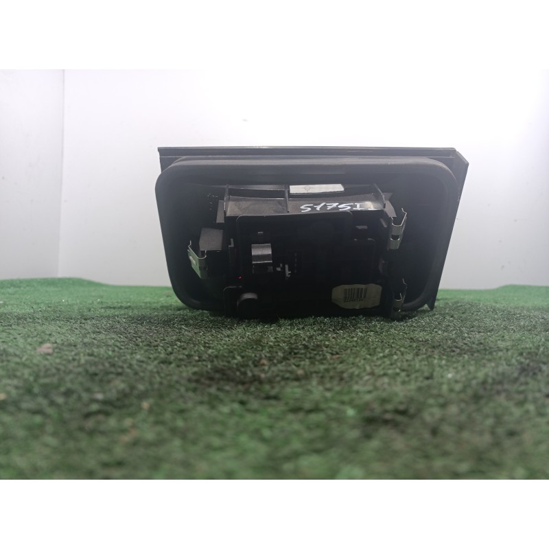 Recambio de piloto trasero izquierdo interior para citroën xantia berlina 2.0 hdi 90/110 attraction referencia OEM IAM 22240134 