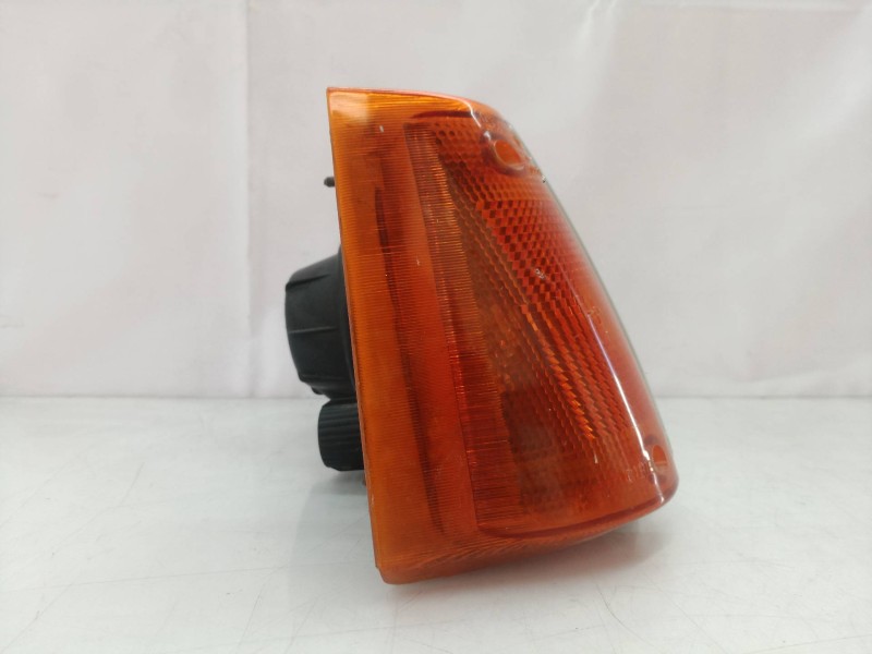 Recambio de faro derecho para seat marbella referencia OEM IAM   