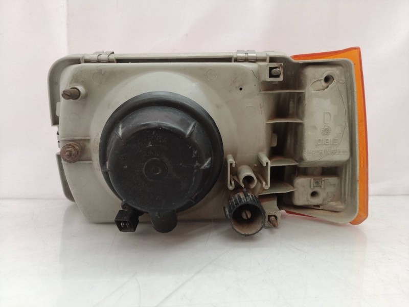 Recambio de faro derecho para seat marbella referencia OEM IAM   