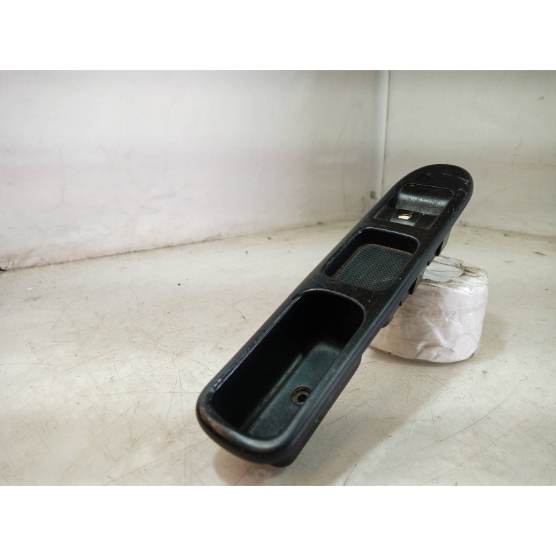 Recambio de mando elevalunas delantero derecho para peugeot 307 break / sw (s1) break xr referencia OEM IAM 115615326 115615326 