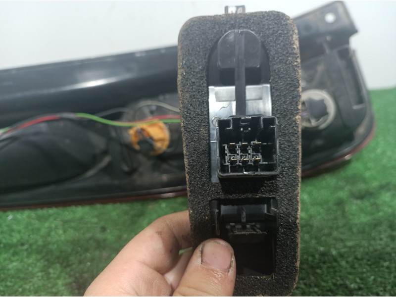 Recambio de piloto trasero derecho para ford fiesta (cbk) ambiente referencia OEM IAM   