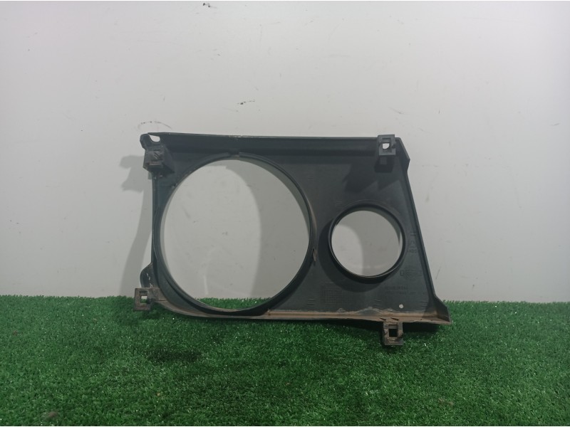 Recambio de molduras delanteras para nissan terrano/terrano.ii (r20) sport referencia OEM IAM 624117F 624117F 624117F