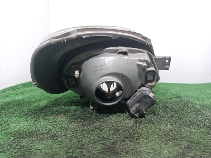 Recambio de faro izquierdo para renault trafic caja cerrada (ab 4.01) referencia OEM IAM 91165719 91165719 89308690