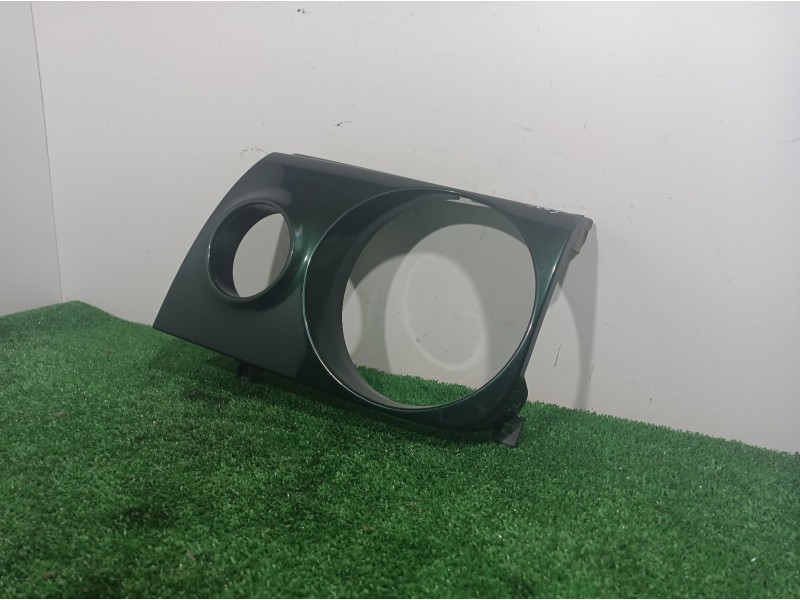 Recambio de molduras delanteras para nissan terrano/terrano.ii (r20) sport referencia OEM IAM 624117F 624117F 624117F