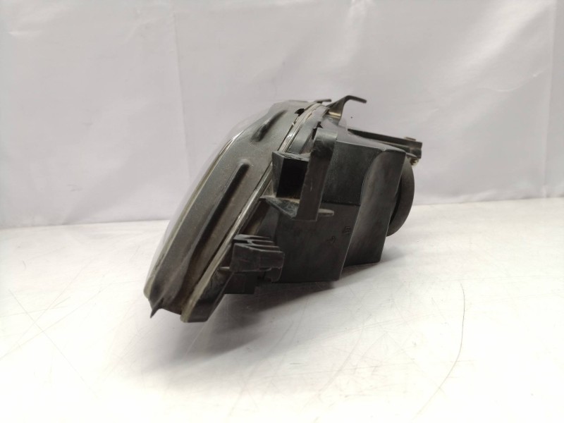 Recambio de faro derecho para opel vectra b berlina referencia OEM IAM   