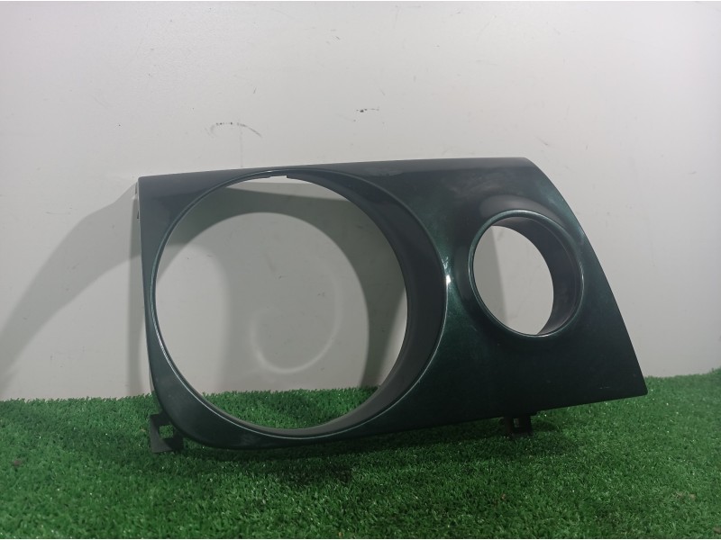 Recambio de molduras delanteras para nissan terrano/terrano.ii (r20) sport referencia OEM IAM 624107F 624107F 624107F