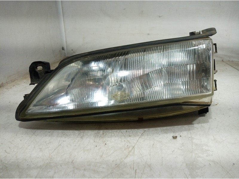 Recambio de faro izquierdo para opel vectra b berlina referencia OEM IAM 941003 941003 941003