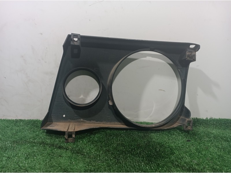 Recambio de molduras delanteras para nissan terrano/terrano.ii (r20) sport referencia OEM IAM 624107F 624107F 624107F