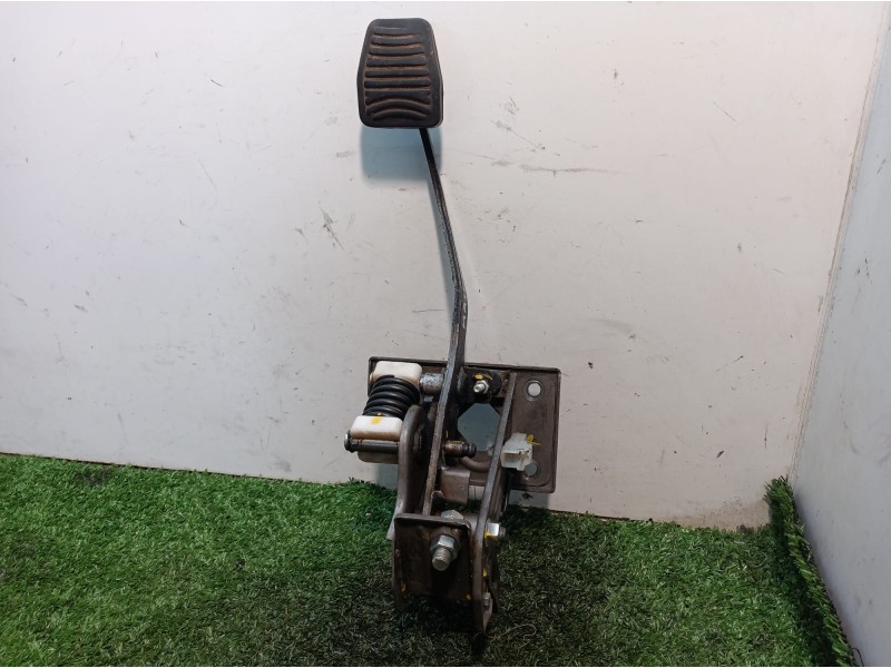 Recambio de pedal embrague para mahindra xuv 500 xuv 500 fwd w6 referencia OEM IAM 0802BAA06970N 0802BAA06970N 0802BAA06970