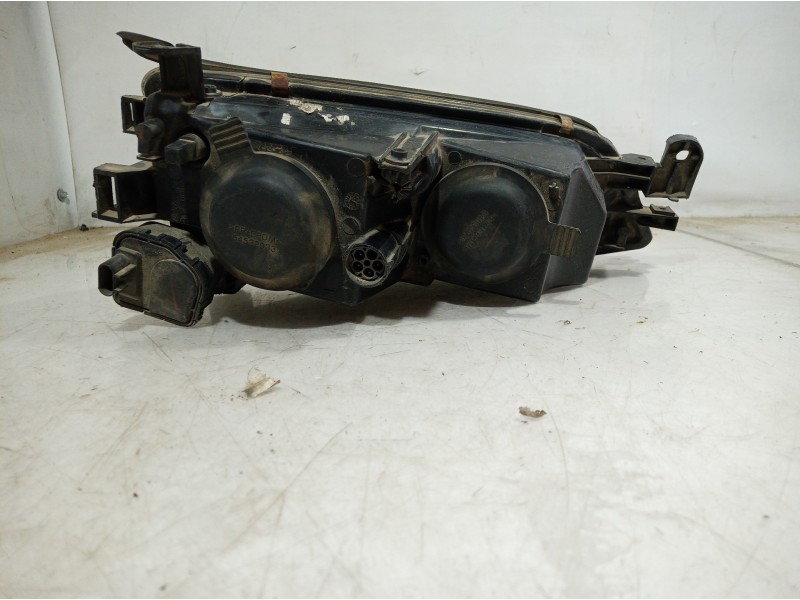 Recambio de faro izquierdo para opel vectra b berlina referencia OEM IAM 941003 941003 941003