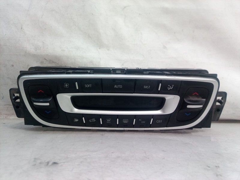 Recambio de mando climatizador para renault megane iii sport tourer expression referencia OEM IAM 275100007R T1001936V 275100007