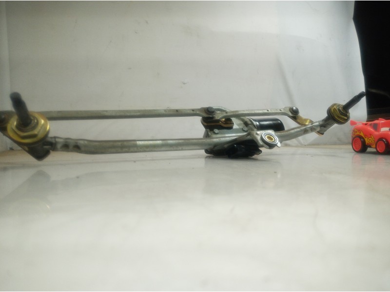 Recambio de motor limpia delantero para opel vivaro combi 2.9t corto referencia OEM IAM   