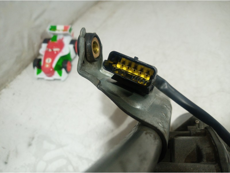 Recambio de motor limpia delantero para opel vivaro combi 2.9t corto referencia OEM IAM   