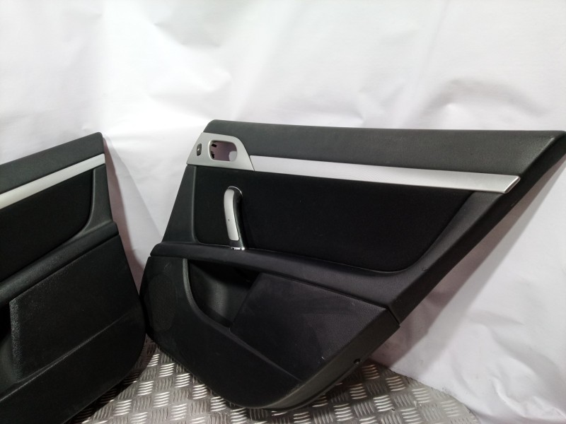 Recambio de juego asientos completo para peugeot 407 st confort referencia OEM IAM   