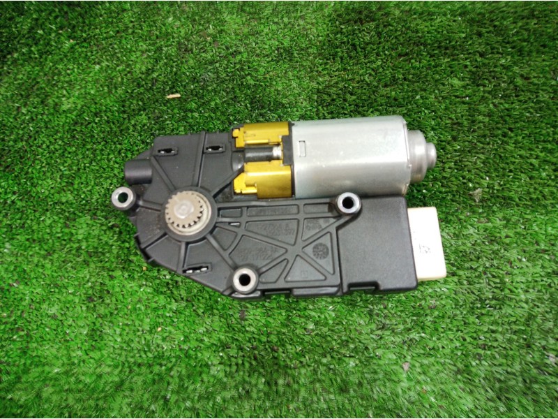 Recambio de motor techo electrico para mercedes-benz clase gle (w166) referencia OEM IAM A1668200208 A1668200208 A1668200208