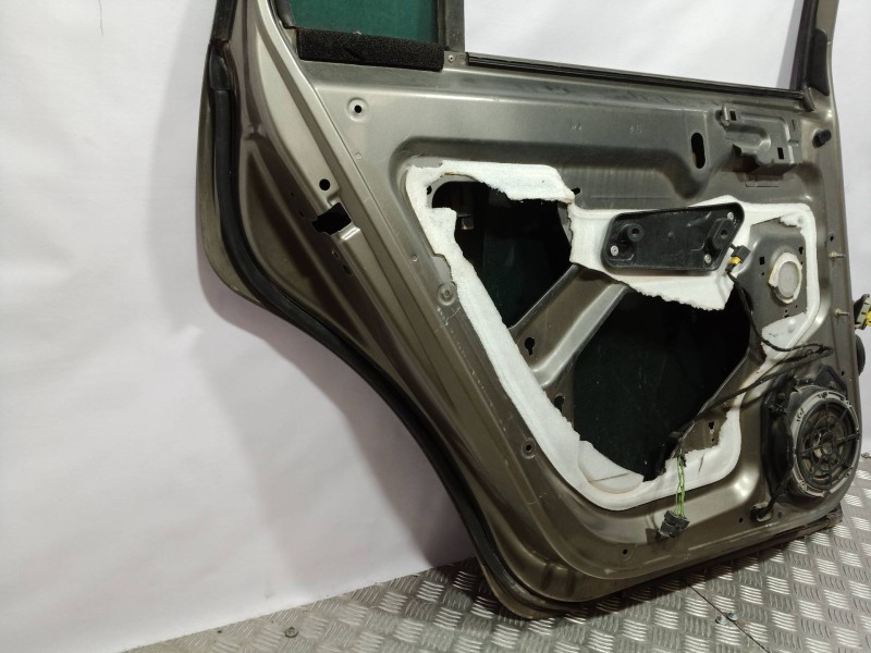 Recambio de puerta trasera izquierda para citroën c4 grand picasso exclusive referencia OEM IAM   