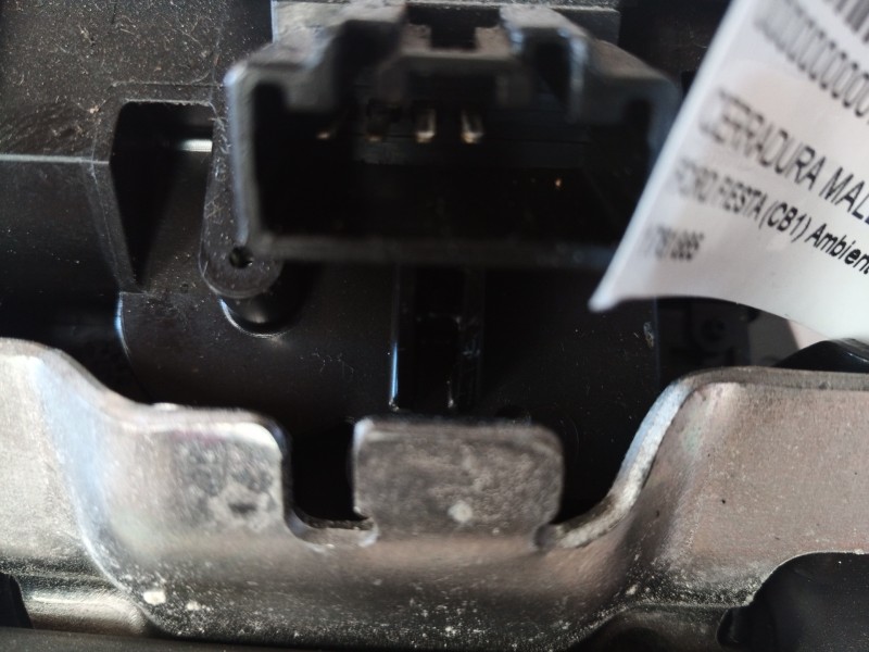 Recambio de cerradura maletero / porton para ford fiesta (cb1) ambiente referencia OEM IAM 1761865 1761865 1761865