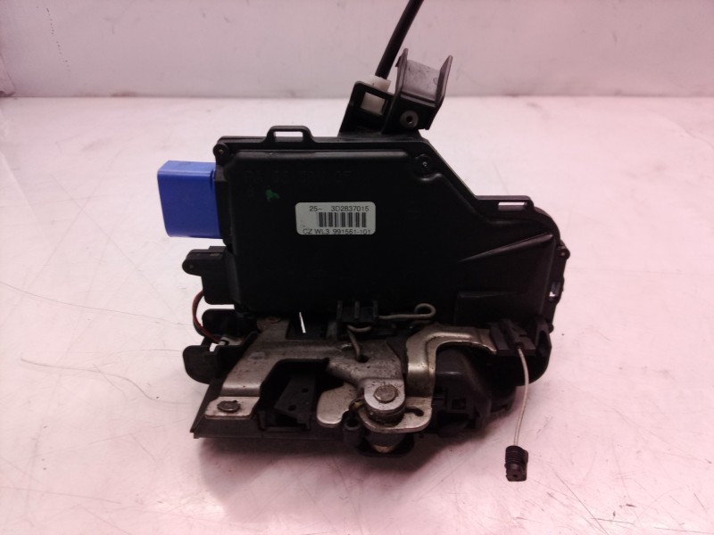 Recambio de cerradura puerta delantera izquierda para volkswagen touareg (7la) tdi v6 referencia OEM IAM 3D2837015 3D2837015 3D2
