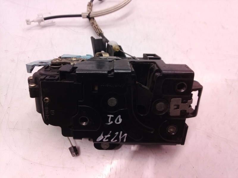 Recambio de cerradura puerta delantera izquierda para volkswagen touareg (7la) tdi v6 referencia OEM IAM 3D2837015 3D2837015 3D2