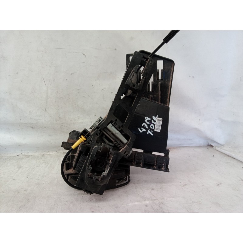 Recambio de cerradura puerta trasera derecha para ford fiesta (cb1) ambiente referencia OEM IAM 40744133 40744133 40744133