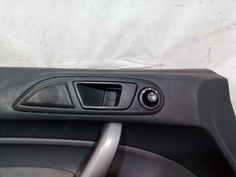 Recambio de guarnecido puerta delantera izquierda para ford fiesta (cb1) ambiente referencia OEM IAM   