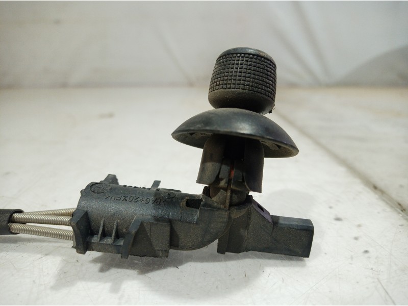 Recambio de retrovisor derecho para seat ibiza (6l1) referencia OEM IAM 014142 014142 014142