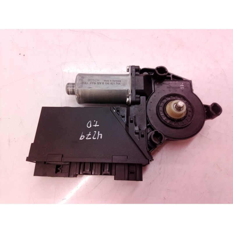 Recambio de motor elevalunas trasero derecho para volkswagen touareg (7la) tdi v6 referencia OEM IAM 0130821764 0130821764 3D095