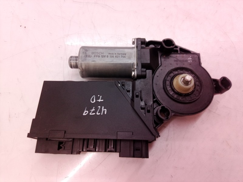 Recambio de motor elevalunas trasero derecho para volkswagen touareg (7la) tdi v6 referencia OEM IAM 0130821764 0130821764 3D095