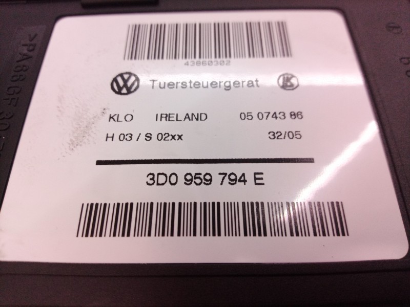Recambio de motor elevalunas trasero derecho para volkswagen touareg (7la) tdi v6 referencia OEM IAM 0130821764 0130821764 3D095