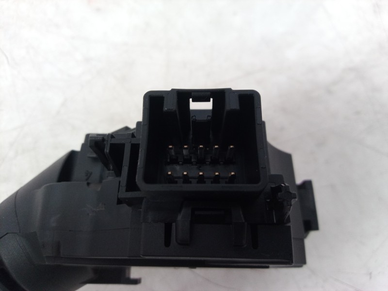 Recambio de mando limpia para ford fiesta (cb1) ambiente referencia OEM IAM 8A6T17A553 8A6T17A553 8A6T17A553