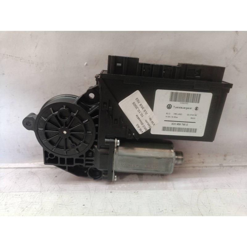 Recambio de motor elevalunas trasero izquierdo para volkswagen touareg (7la) tdi v6 referencia OEM IAM 3D0959795E 3D0959795E 7L6
