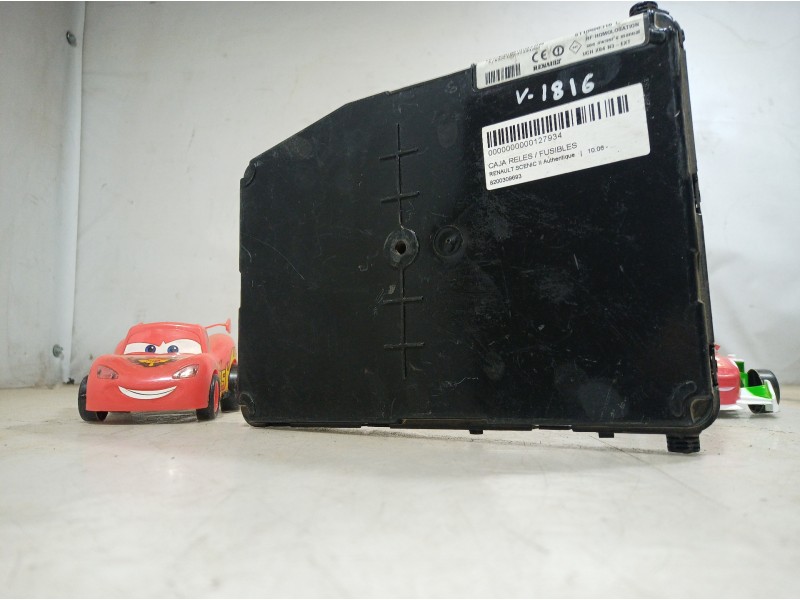 Recambio de caja reles / fusibles para renault scenic ii authentique referencia OEM IAM 8200309693 8200309693 8200309693