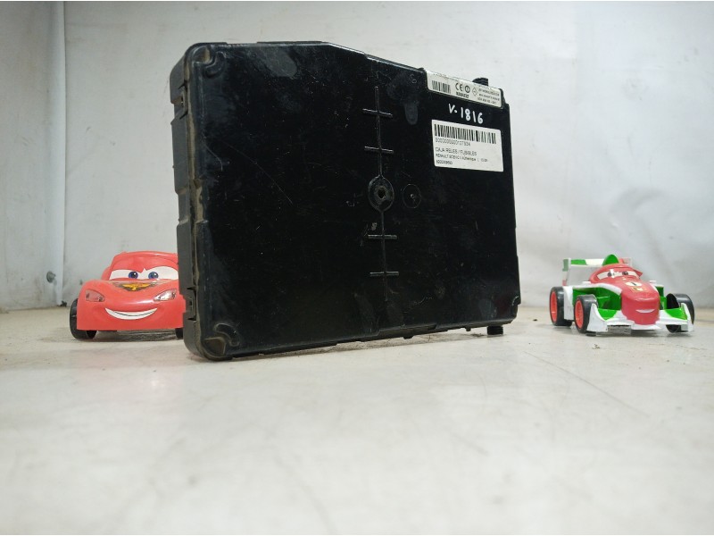 Recambio de caja reles / fusibles para renault scenic ii authentique referencia OEM IAM 8200309693 8200309693 8200309693