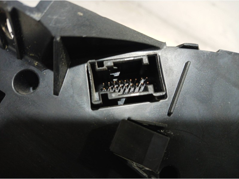 Recambio de cuadro instrumentos para mercedes-benz sprinter (w901,w903) combi referencia OEM IAM 88311295 88311295 88311295