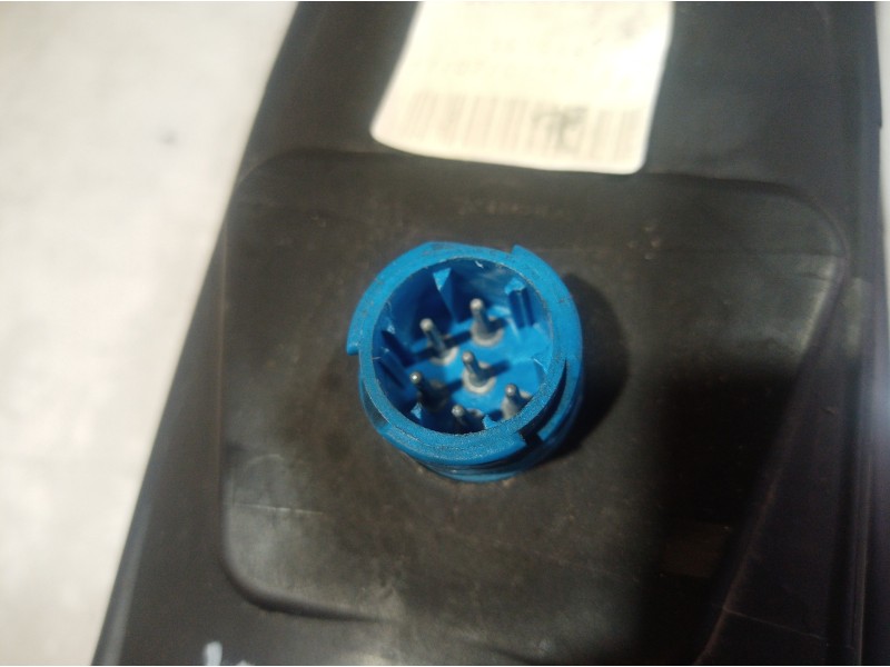 Recambio de piloto trasero derecho para renault mascott fg 150. 35/55/65 cabina individual referencia OEM IAM   