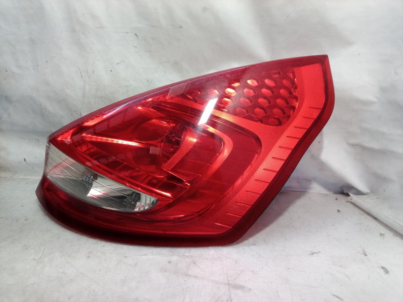 Recambio de piloto trasero derecho para ford fiesta (cb1) ambiente referencia OEM IAM 8A6113A602AB 8A6113A602AB 8A6113A602